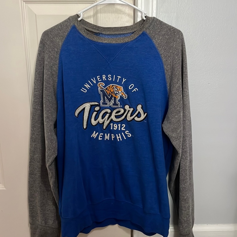 University of Memphis sweatshirt/sweater